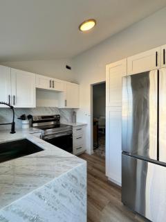 Cozy Cottage! Champagne on Beer Budget! Steps2Sand - Longboat Key - 6