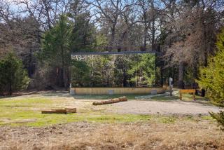 Cosmic Cube Mirror House - 9