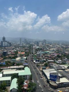 La Maria Rentals - Central Condo Walk to SM City Cebu with Wi-Fi - 6