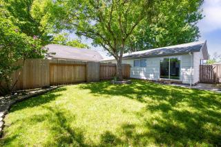 Snug Spot 70 - Close to Downtown & Autzen studio - 2