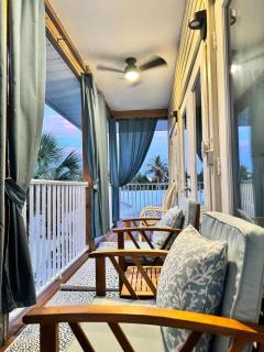 Sweet Guest House 450 ft to Boat Ramp - Walk to Ocean - 2