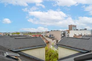 Dąbrowskiego Sunny Roof Studio by BookingHost - 9