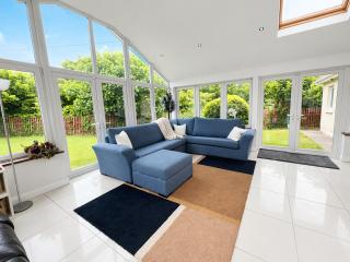 Bettystown hideout with Free Parking with Beach Access - 8