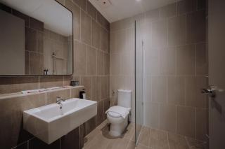 near queensbay mall & pantai hospital 1bedroom 2pax - 2