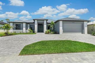 The Palms on Surfside 1004 Modern 4BR Heated Pool Home & Outdoor - 9