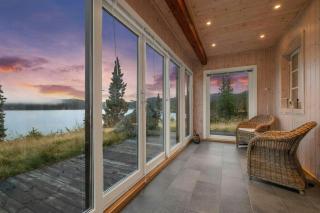 Log Cabin With Private Waterfront And Views - 7
