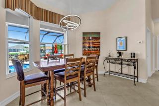 Hook, Wine & Sinker 1019 Waterfront Home w/ Fire Pit, Poolside T - 2