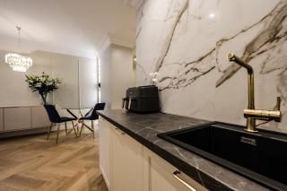 Apartamenty ARTE Wieniawska 99 - garaż faktura VAT - 1