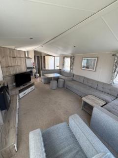 Seaview Holiday Rentals - Willerby Skye - 3