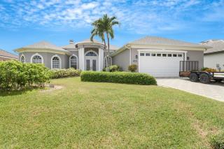 Cape Ohana 1505 Family Waterfront Vacation Home w/ Pool & Spa ne - 9