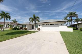 The Peace of the Cape 1018 Direct Gulf Access Luxurious Heated P - 0