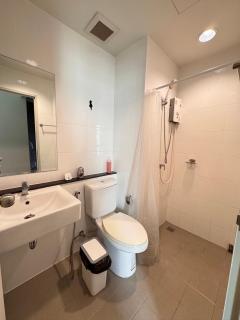 High Floor Peaceful Studio Near BTS Sukhumvit - 3