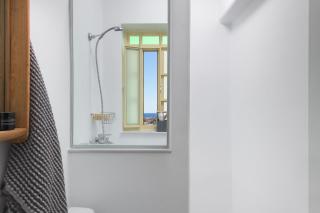 White Perla Suite Top Sea Views Min to Old Town - 4