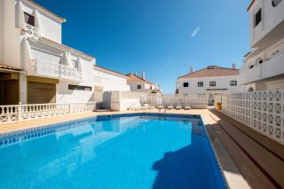 #029 Oura Village Apartment Pool & Nightlife - 7