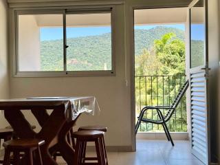 Apartamento à 250m da praia da Maranduba - 6