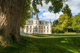 Le Château d Hardricourt - 1