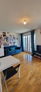 Studio lumineux 31m2 - Terrasse - Accès rapide Paris - 7