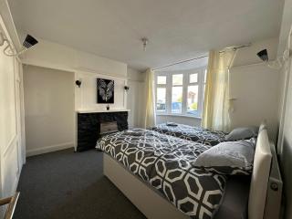 Cosy 3bed house walking distance to the citycentre - 3