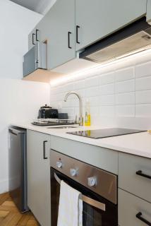 Bellavista Buzz Stylish 1BR Haven Just Steps from the Metro - 3