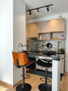 Stylish urban relaxing retreat - 6