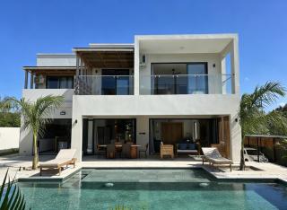 Modern Villa with XXL Pool, Jacuzzi & Outdoor Kitchen - 8