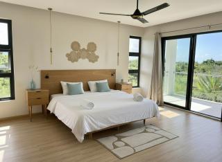 Modern Villa with XXL Pool, Jacuzzi & Outdoor Kitchen - 9