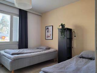 Modern 70m2 apartment, downtown, Smart TV, sleeps up to 8 people! - 3