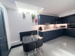 Roe Valley Apartments - 8