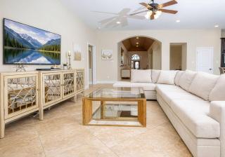 5 Bedroom Luxury Pool/Spa Home w/ Outdoor Living - 4