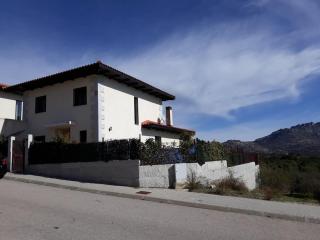 Chalet independiente con vistas espectaculares y piscina - 4