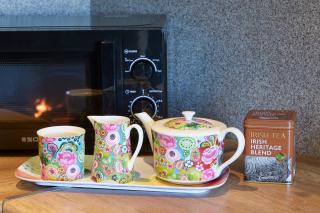 Hug Cottage - Sleeps 4 - Garden - Fireplace - 8
