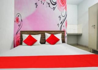 HOTEL CORNER HOUSE - Your Budget Stay - 4