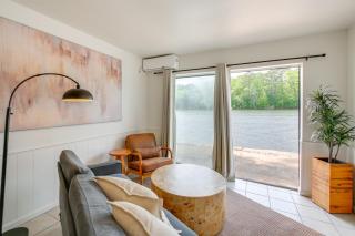 Waterfront Couples Retreat in Hot Springs! - 0