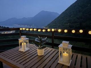 The Terrace Overlooking Lake Como - 5