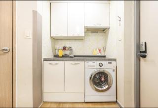 35Fully furnished studio in the heart of Hongdae, 15 minutes from Itaewon, solo travel - 5