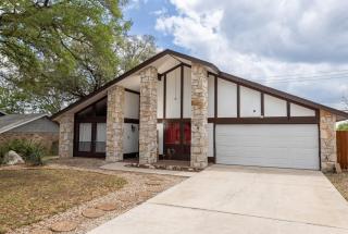 Newly Renovated Modern Retreat wPool Near Base - 4