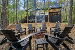 Broken Bow Cabin with Hot Tub and Game Room - 7