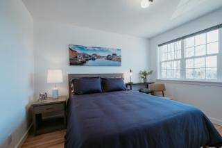 Cherry Lane Cottage - 3 Bed - 1 Full & 1 Half Bath - 7
