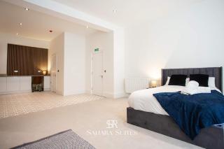 Spacious 5BR Ensuite Home - Sleeps 10 - Parking - 7