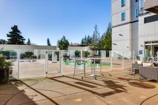 4 Mi to Dtwn, Commuter-Friendly Apt in Tacoma - 9