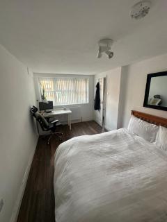 Cosy New Build House 10 min walk from city centre - 1