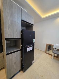 Studio 16 in Green plaza - 5