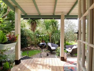 Sunset Cottage - 1
