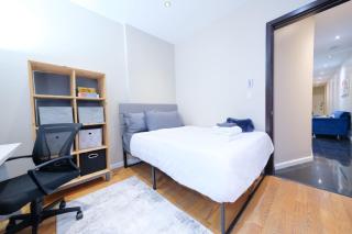 Comfy 2 bedroom apartment on Central Park West - 5