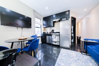 Comfy 2 bedroom apartment on Central Park West - 0