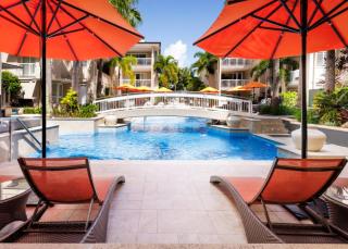 Stylish boutique Noosa Beach abode - 3