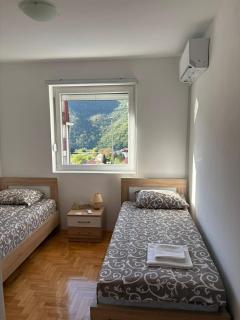 Apartment Varezić - 1