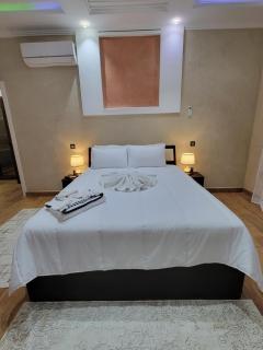 Spacious & Beautiful Marrakech Villa 600m2, 6 rooms, private pool and Garden - 4