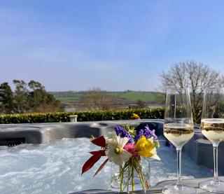 Suir River House - Luxury 6 Bed Home With Hot Tub & Sauna - Sleeps 19 - 8