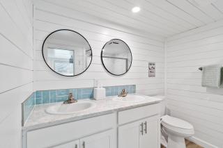 Lake-It-Easy Floating House on Lake Cumberland - 2